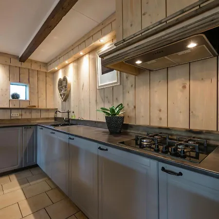 Apartament Well Maintained Holiday In An Old Dutch Haubarg Farmhouse Near Egmond Aan Zee Rinnegom