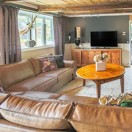 Well Maintained Holiday In An Old Dutch Haubarg Farmhouse Near Egmond Aan Zee