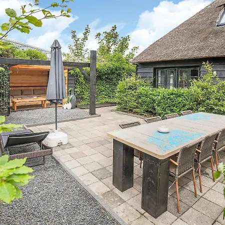 Well Maintained Holiday In An Old Dutch Haubarg Farmhouse Near Egmond Aan Zee Rinnegom